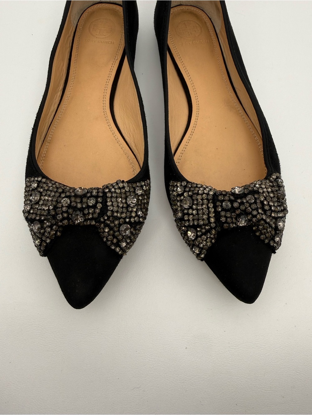 Tory Burch Vanessa Black Suede Pointed Toe Crystal -Bow Ballet Flat Sz 9.5 Prepp - Picture 5 of 17